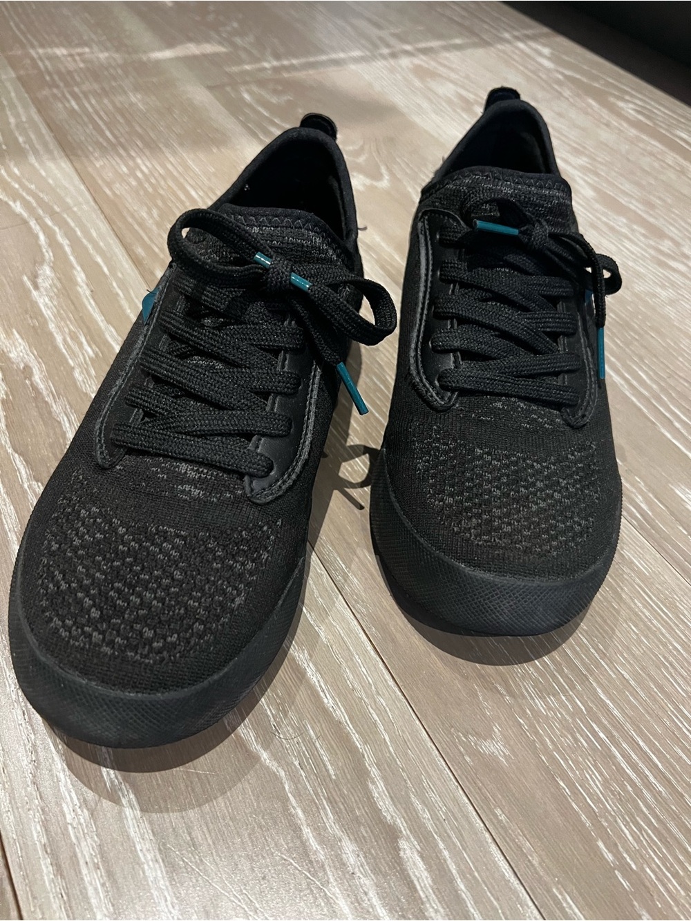 Women's Weekend - Asphalt Black on Black (size 6)